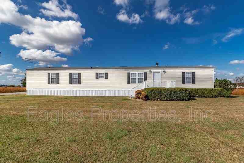 240 Ebenezer Church Rd - Photo 4 of 19