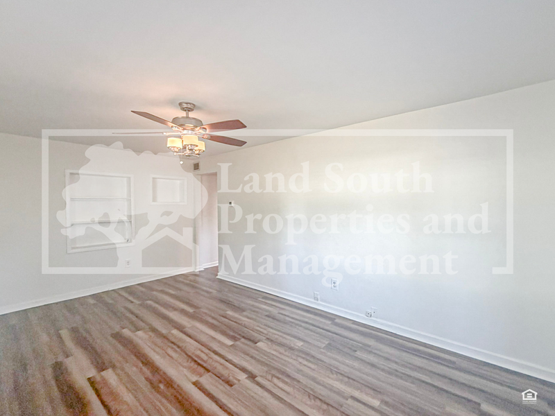 520 Mckay Ct - Photo 2 of 17