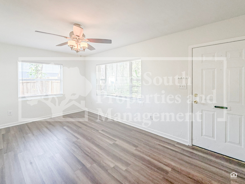520 Mckay Ct - Photo 3 of 17