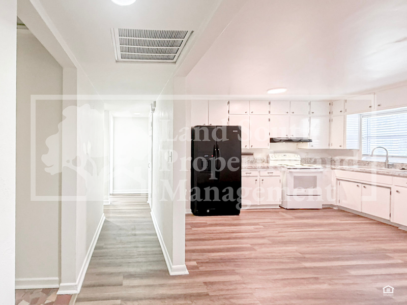 520 Mckay Ct - Photo 4 of 17