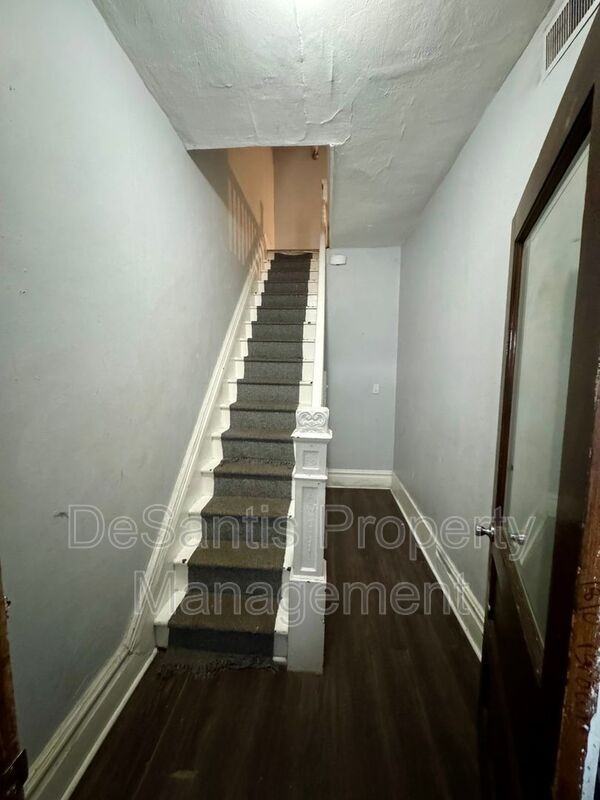 1810 Brownsville Rd #2APTUNIT - Photo 5 of 50