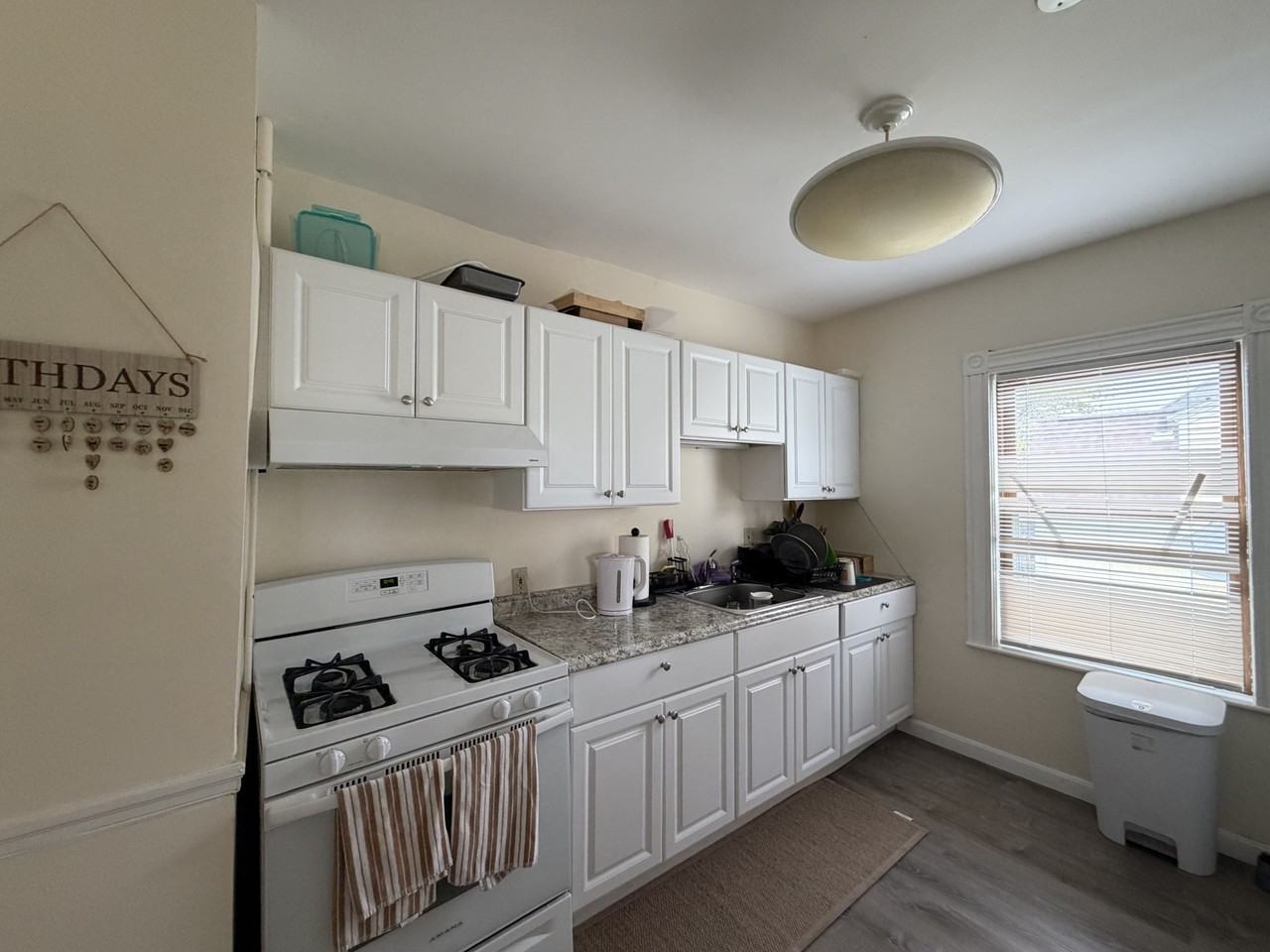 85 Grand View Ave - Photo 2 of 13