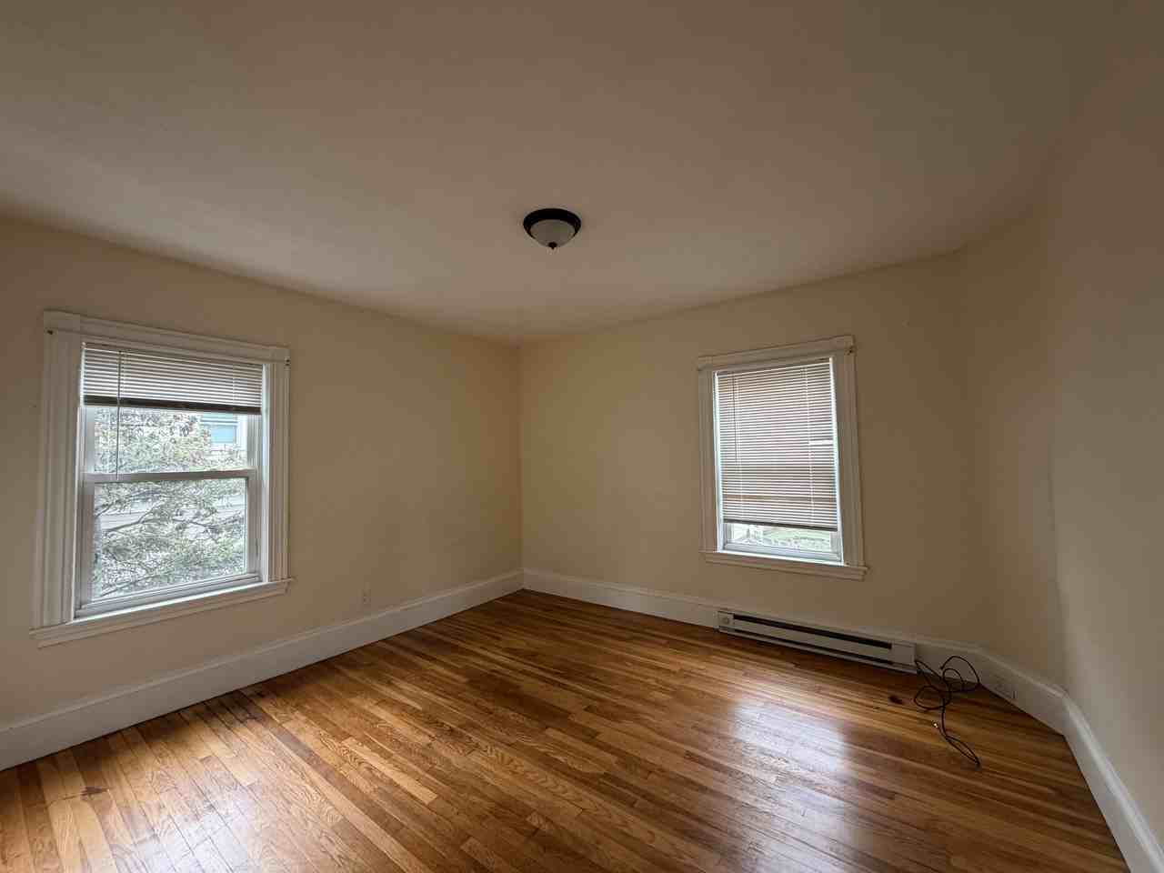85 Grand View Ave - Photo 7 of 13