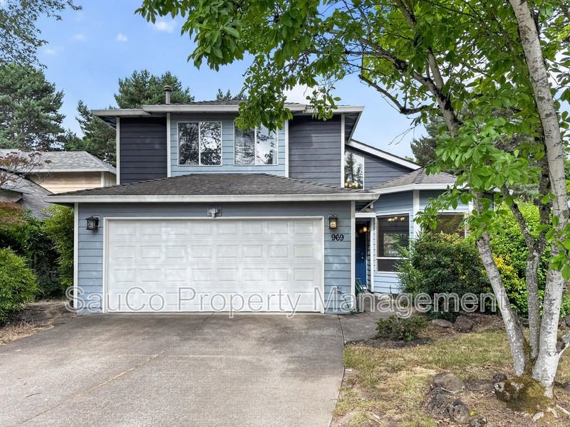 969 Sw 177th Ter - Photo 6 of 23