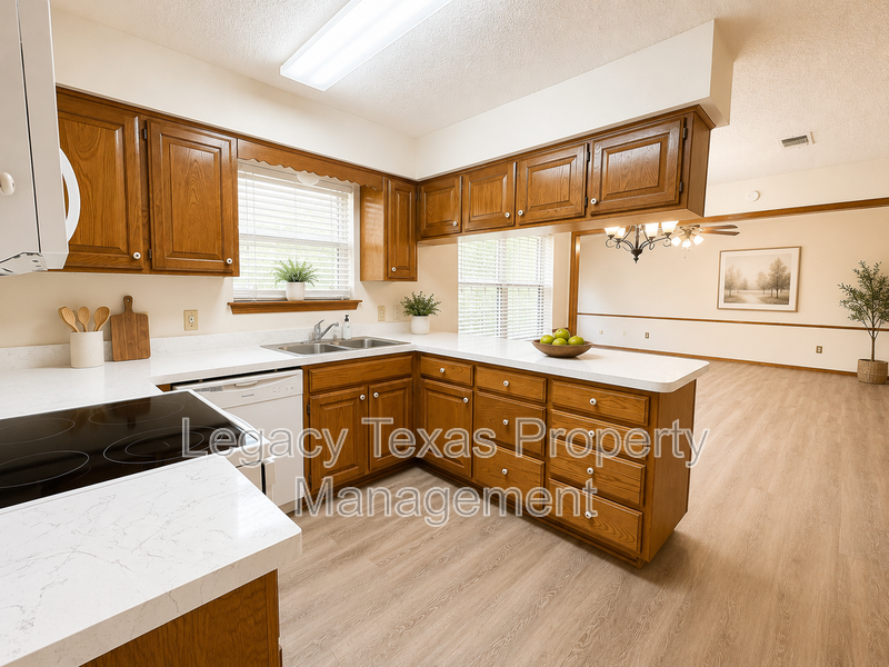 1203 Stonelake Dr - Photo 5 of 17