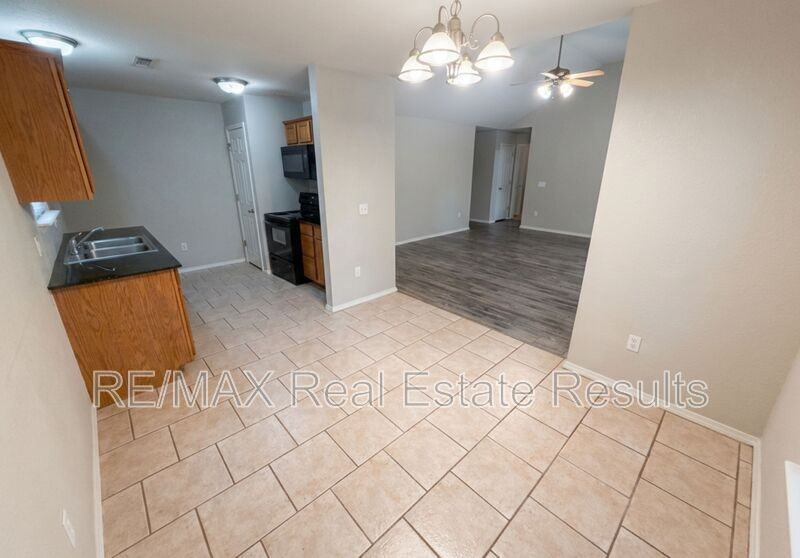 5 Dolphin Ln - Photo 5 of 15
