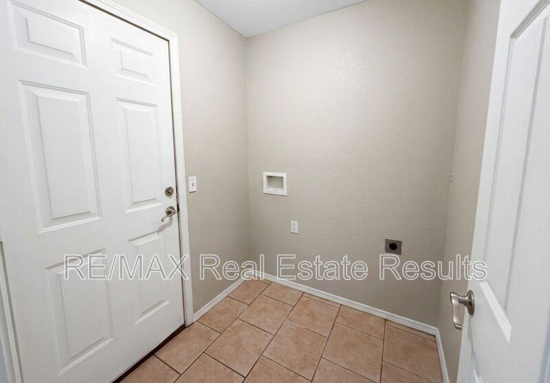 5 Dolphin Ln - Photo 7 of 15