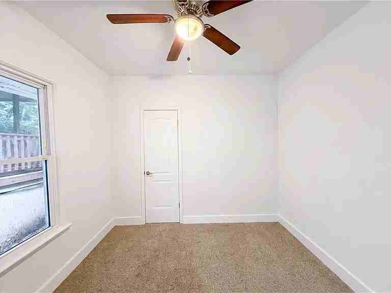 1316 East 44th Street - Photo 3 of 7