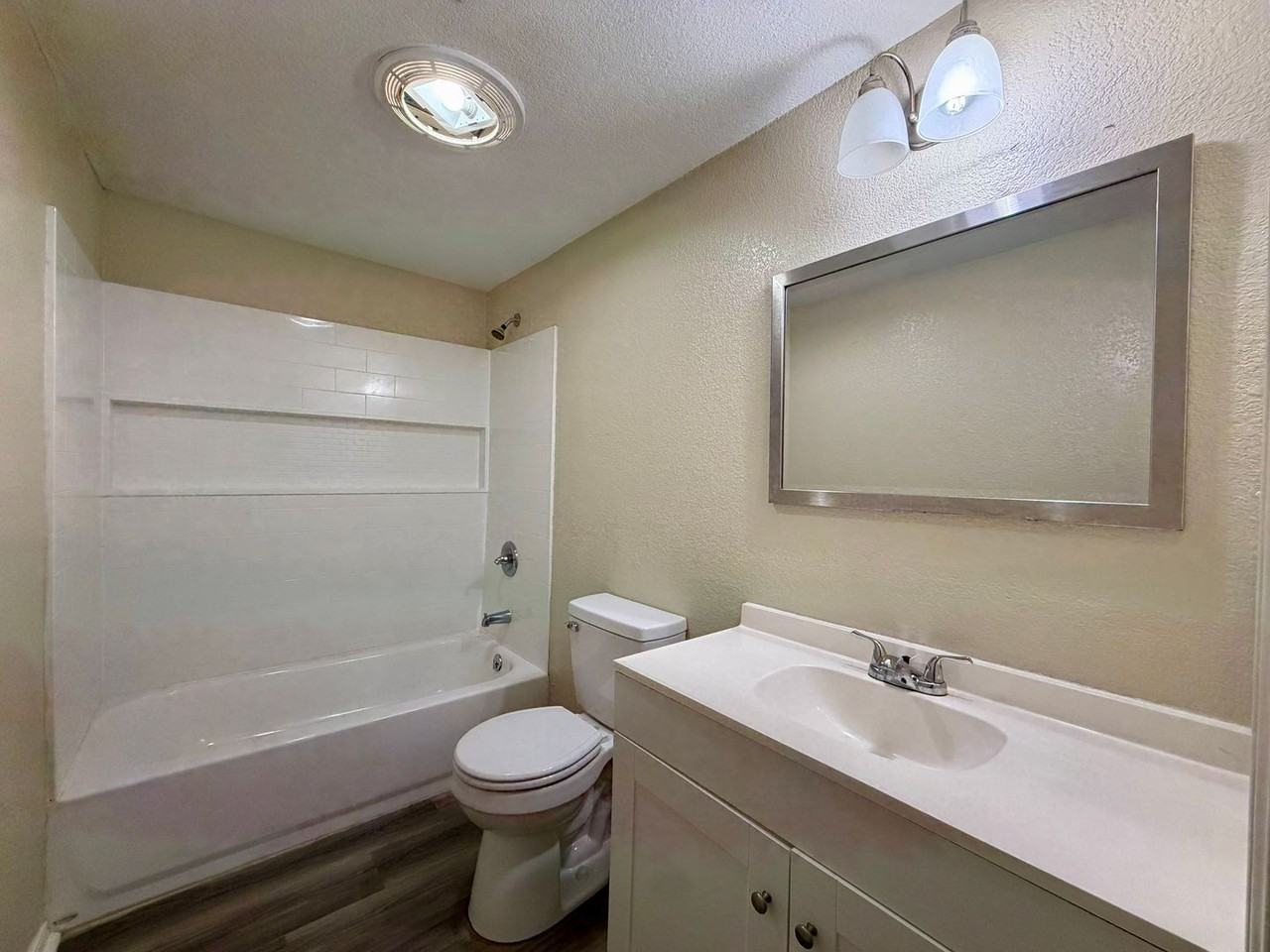 203 W Nolan St - Photo 5 of 9