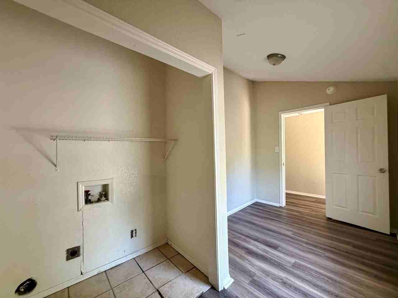 203 W Nolan St - Photo 7 of 9