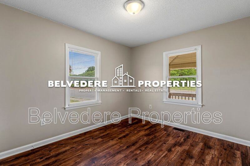 2210 E Market St - Photo 7 of 22