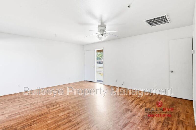 5644 S 7th St #2 - Photo 4 of 20