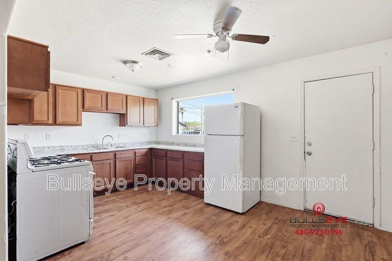 5644 S 7th St #2 - Photo 5 of 20