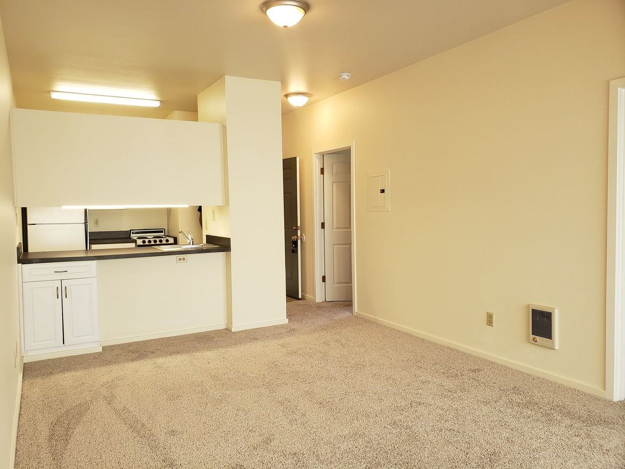 640 E. 15th Ave. - Photo 4 of 24