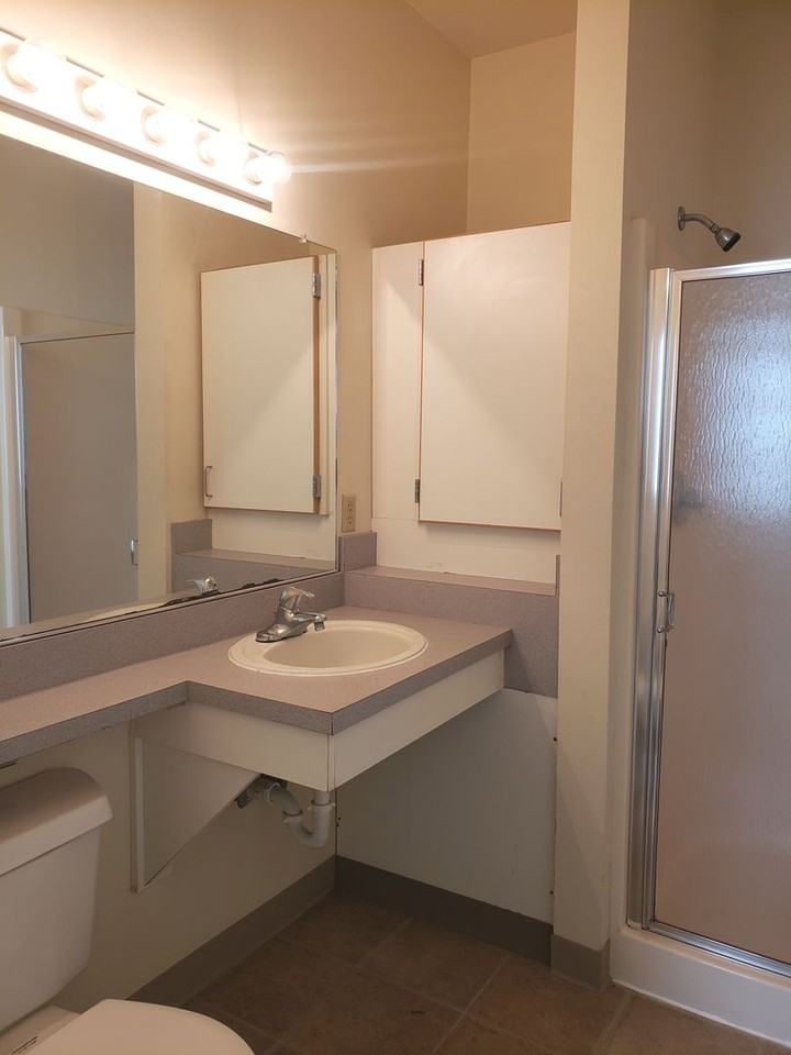 640 E. 15th Ave. - Photo 7 of 24