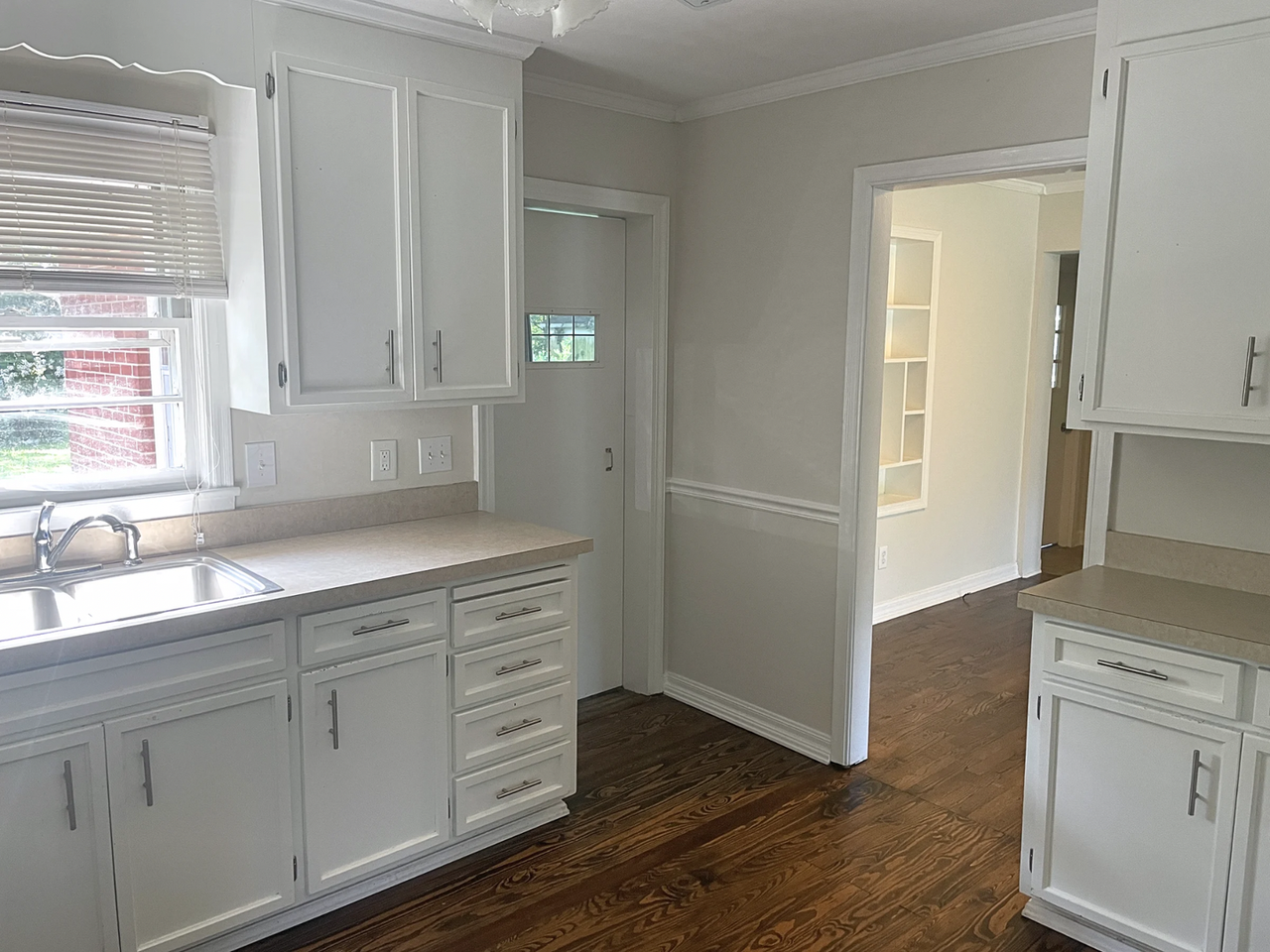 224 Wood Dale Dr - Photo 5 of 13