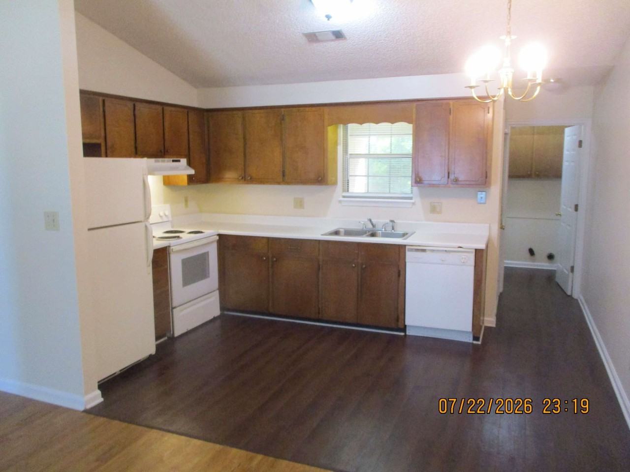 105 Gala Ct Apt A - Photo 3 of 6