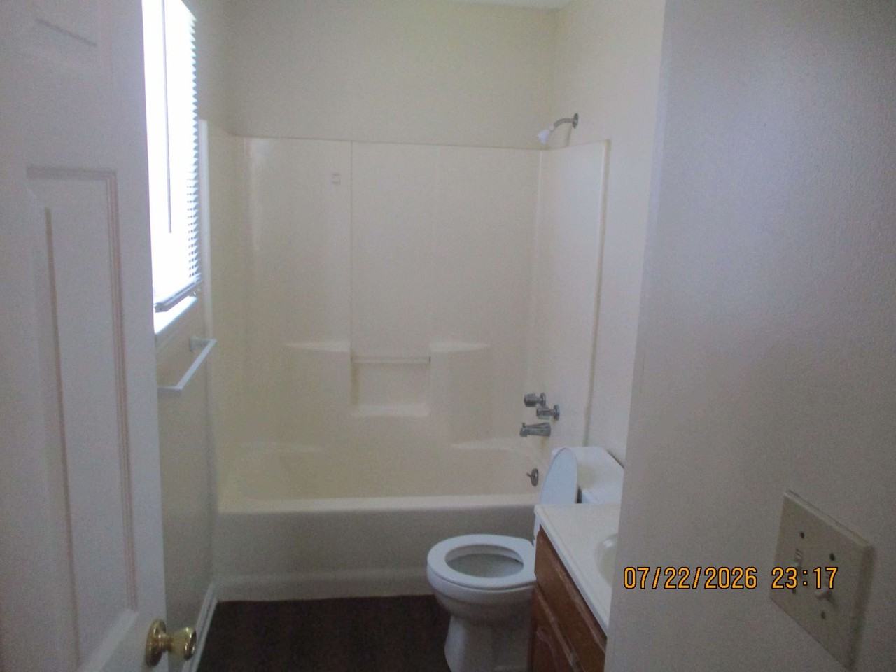 105 Gala Ct Apt A - Photo 4 of 6