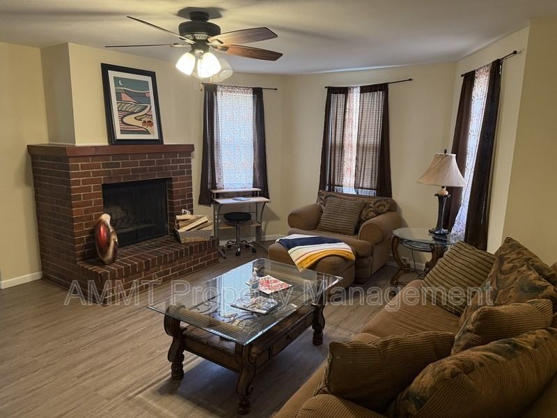 3149 Grove Ct Se - Photo 3 of 22