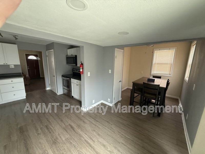 3149 Grove Ct Se - Photo 6 of 22