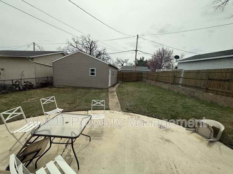 3149 Grove Ct Se - Photo 7 of 22