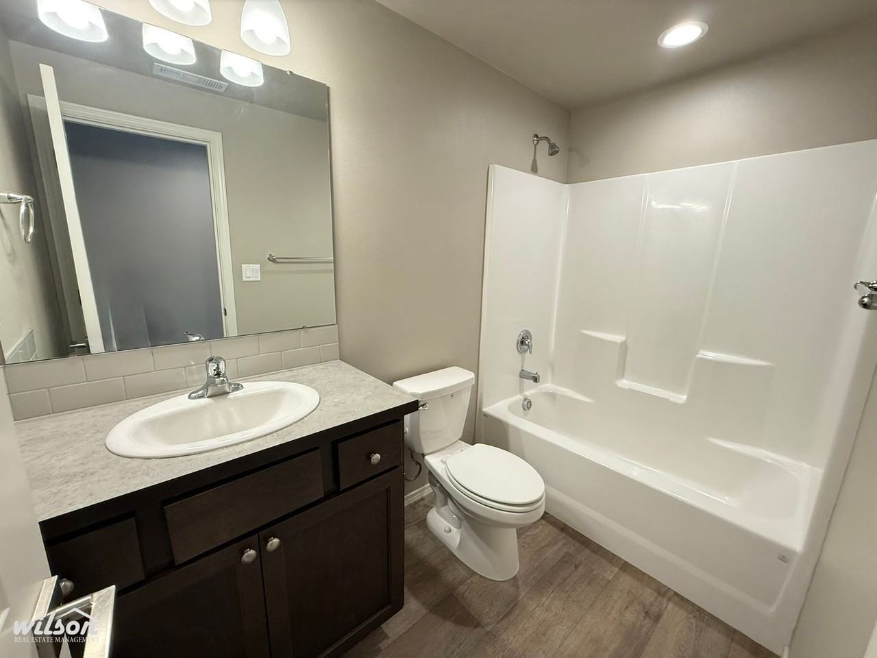 1912 S 62nd Ave - Photo 3 of 15
