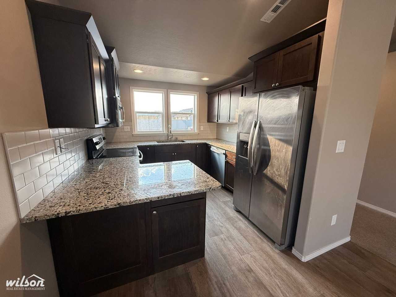 1912 S 62nd Ave - Photo 6 of 15