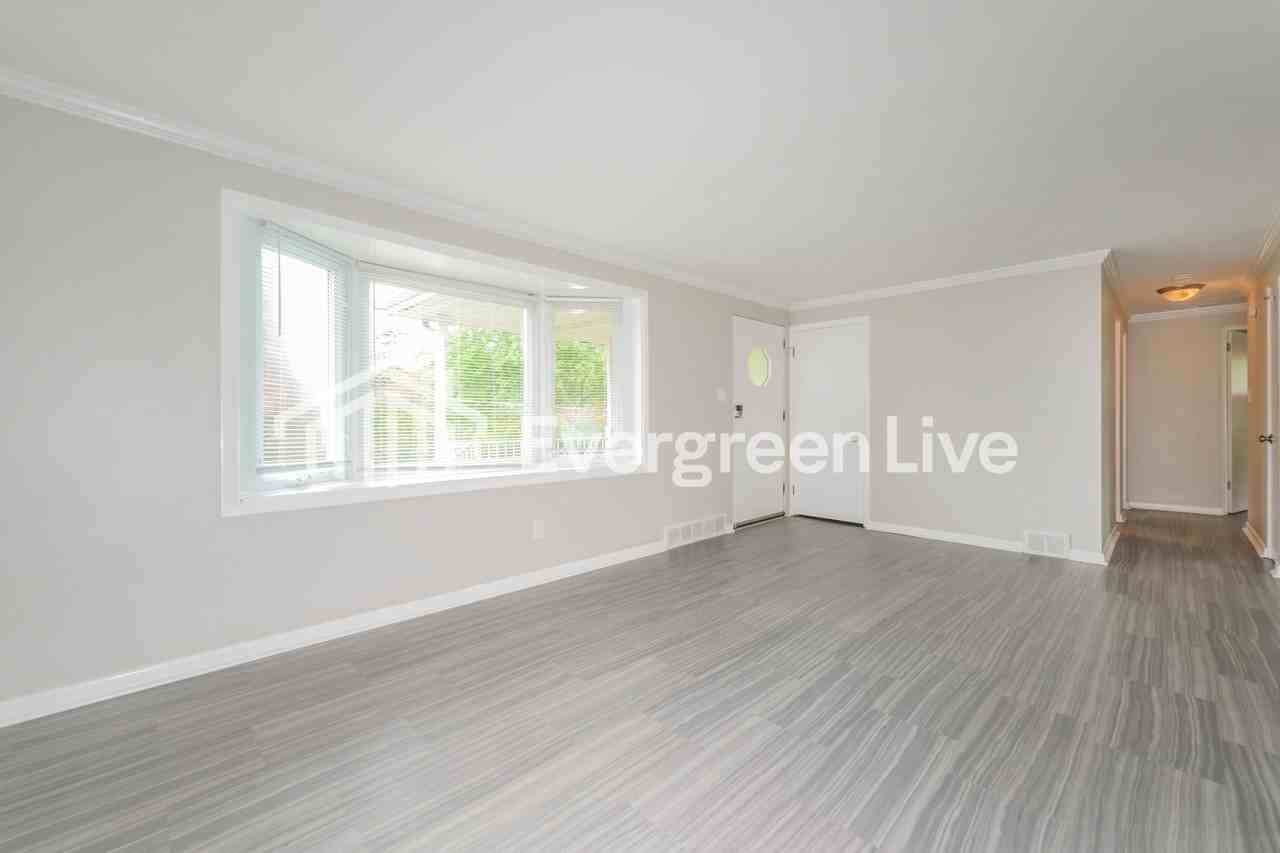 4709 Lolly Dr - Photo 4 of 13
