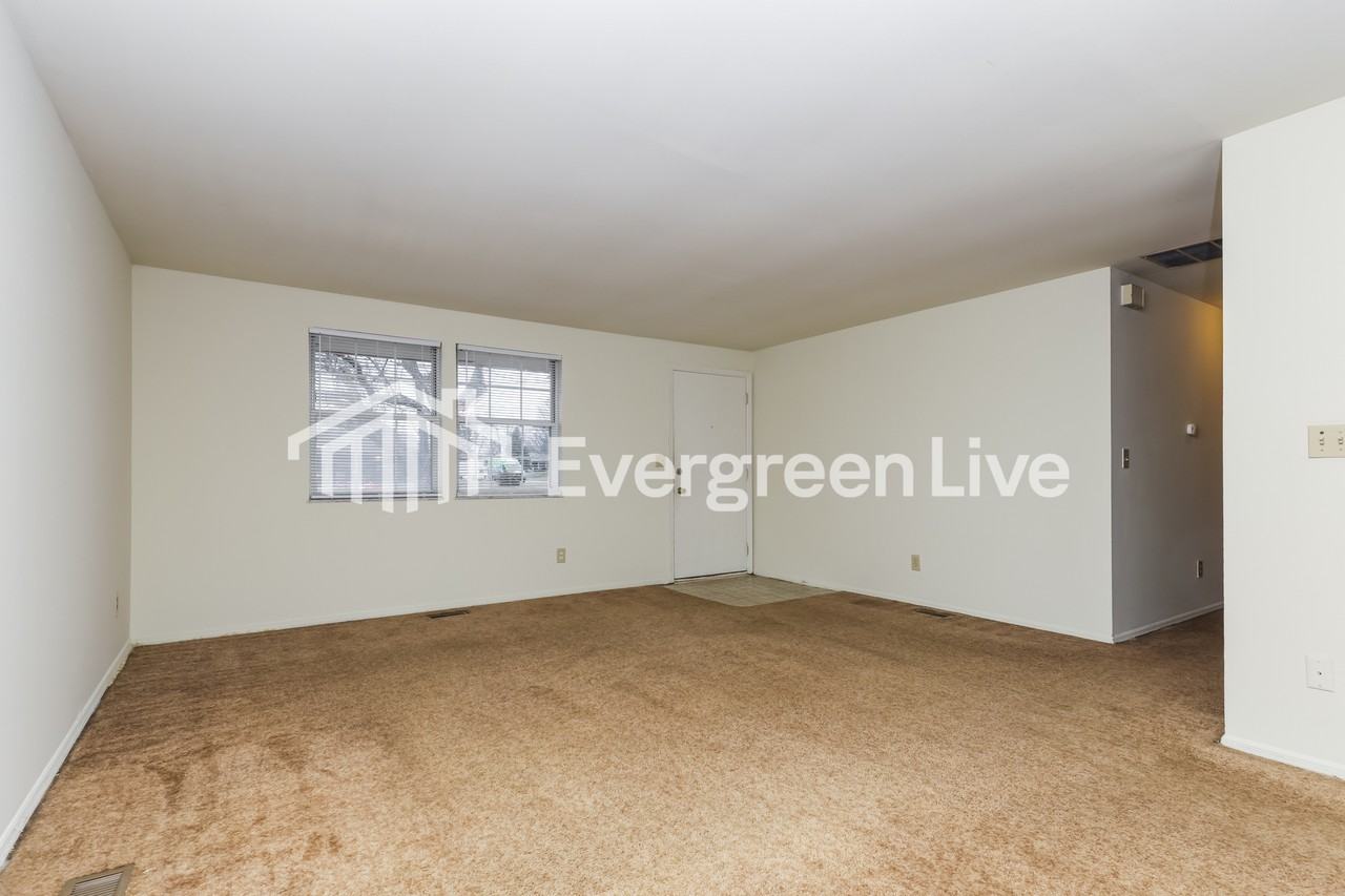 5974 Chambersburg Rd - Photo 3 of 15