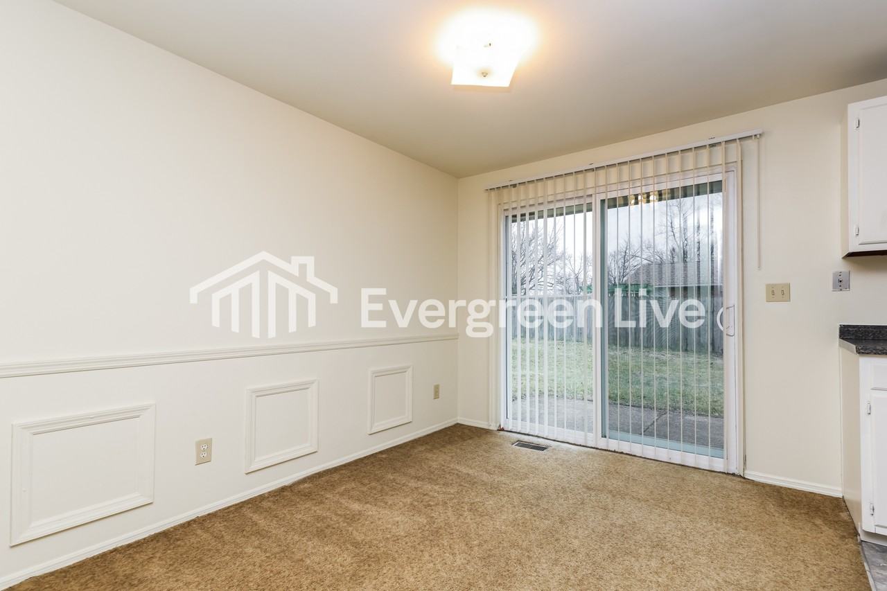 5974 Chambersburg Rd - Photo 4 of 15