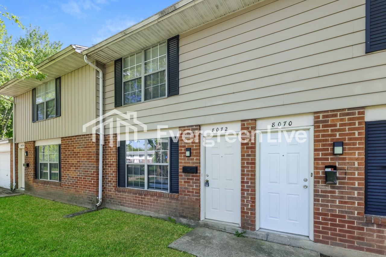 8072 Mount Everest St - Photo 2 of 15