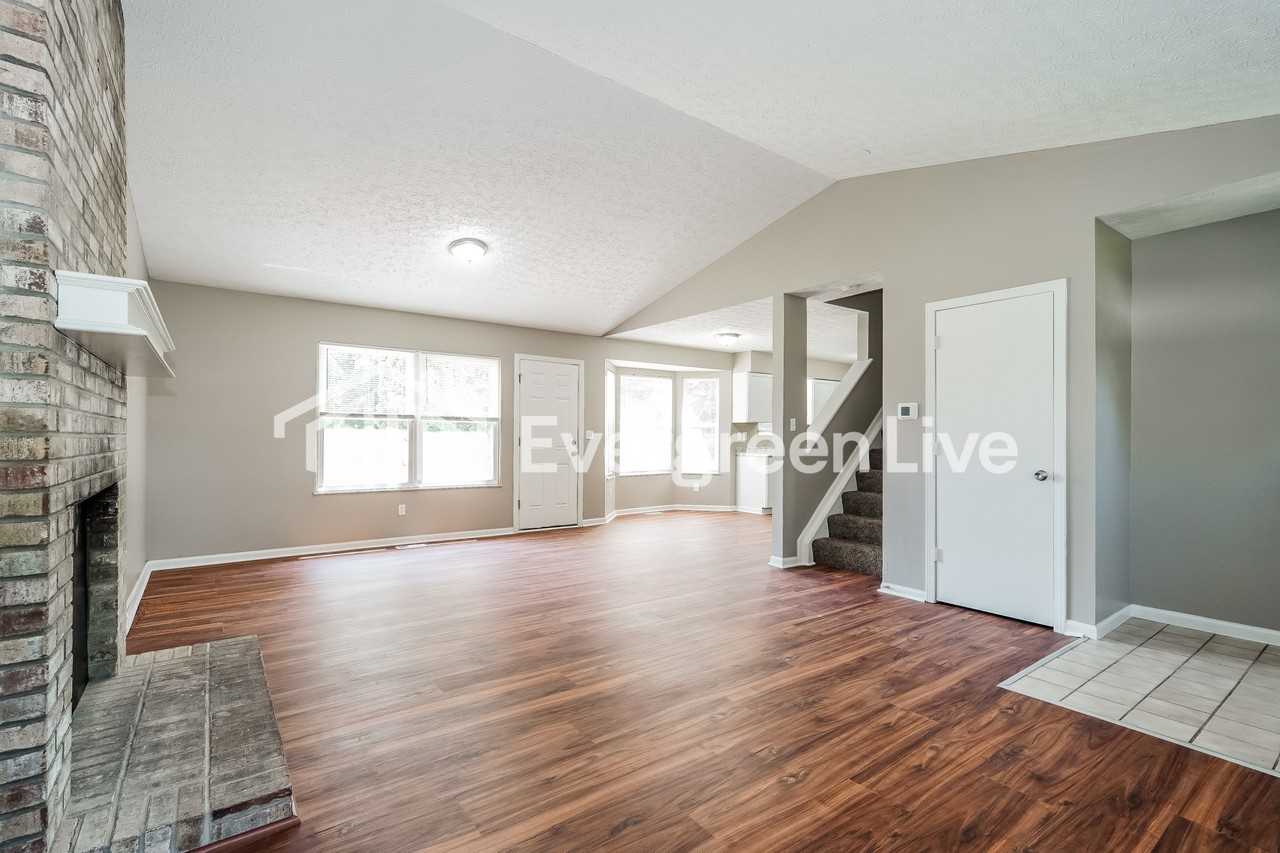 2904 Blue Top Dr - Photo 3 of 15