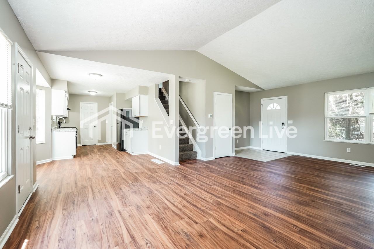 2904 Blue Top Dr - Photo 4 of 15