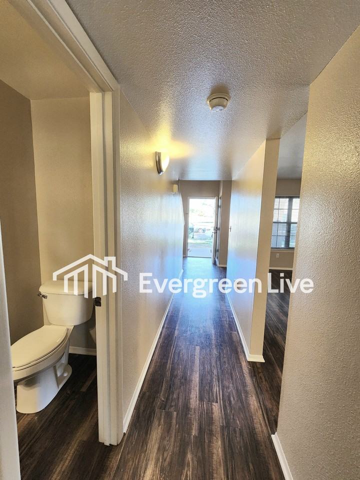 4200 Lew Wallace Dr - Photo 5 of 26