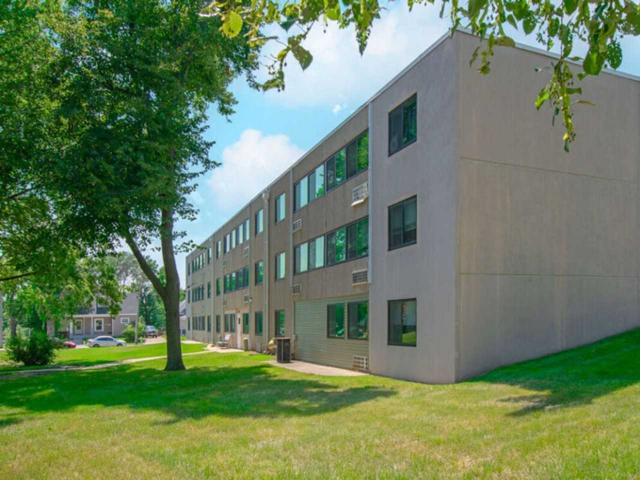 West Park Apartments - Photo 6 of 10