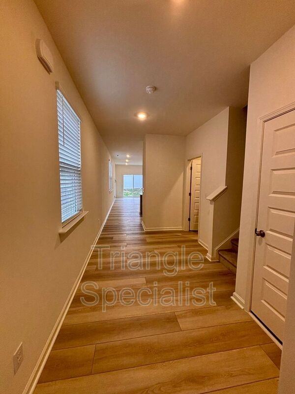 10514 Brookside Reserve Rd - Photo 4 of 28