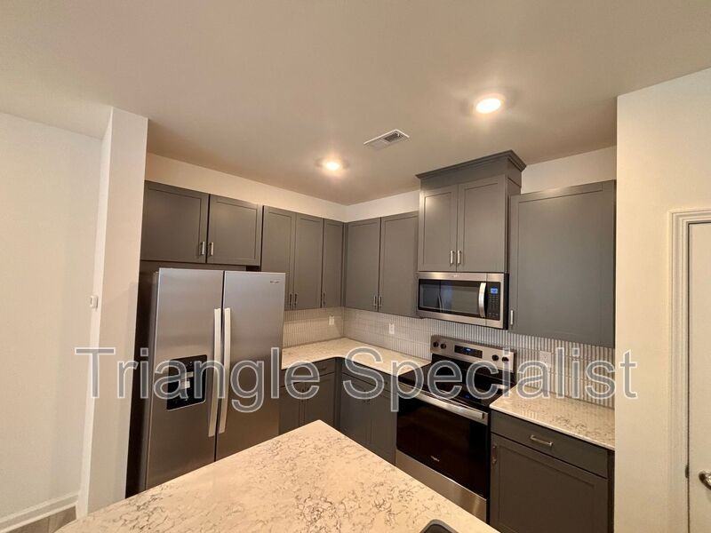 10514 Brookside Reserve Rd - Photo 6 of 28