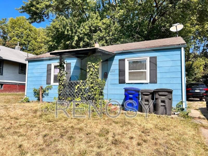 2717 College Ave - Photo 5 of 16