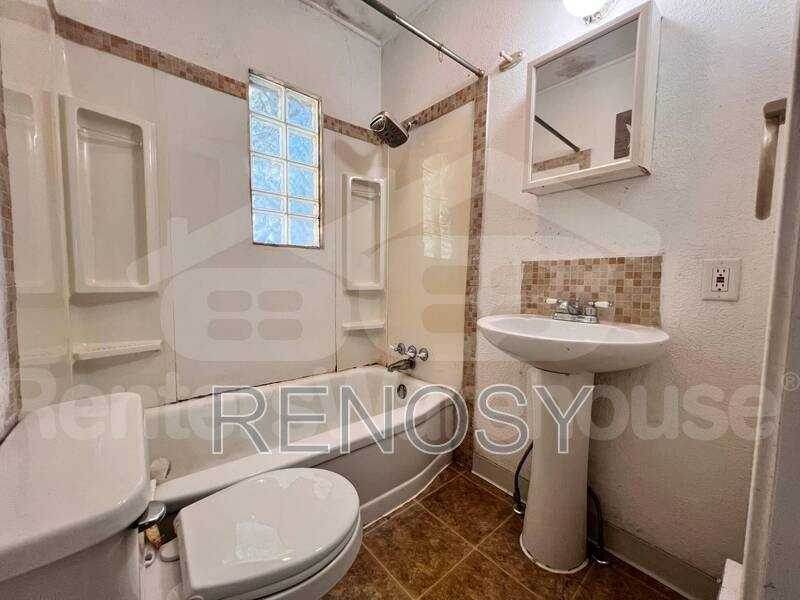 2717 College Ave - Photo 7 of 16