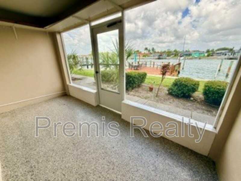 333 Island Way - Photo 4 of 19