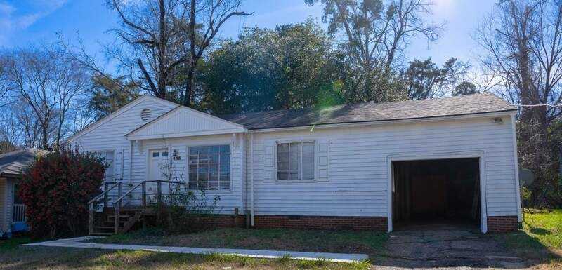 433 Lawrence Rd - Photo 2 of 11