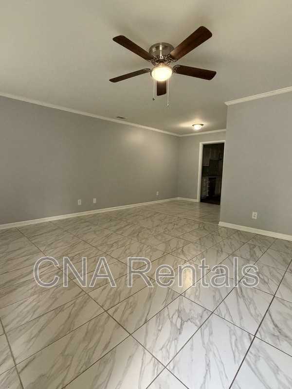 270 Kimberly Way - Photo 2 of 14