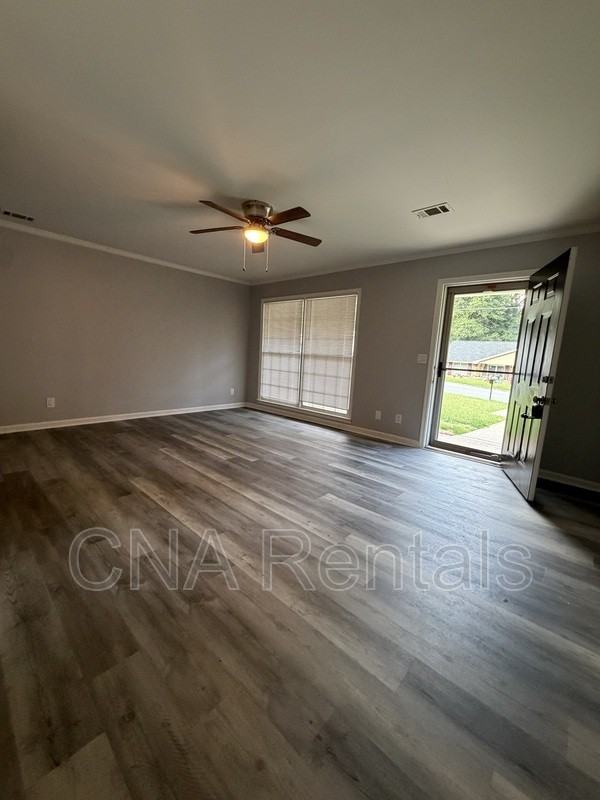 272 Kimberly Way - Photo 3 of 16