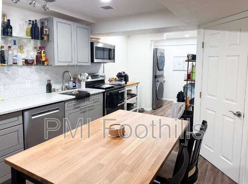 9318 W Coal Mine Ave - Photo 4 of 14