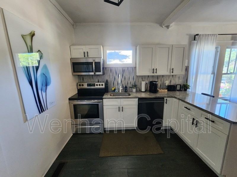 1116 Montreat Ave Sw - Photo 7 of 20