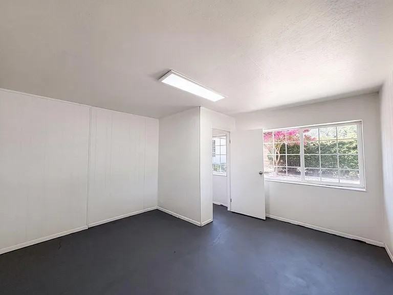 7007 Ursa Parkway - Photo 3 of 11