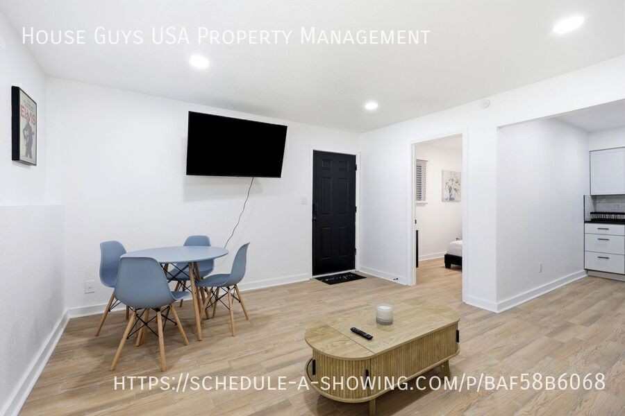 Hampton Court Apartments - Photo 3 of 22
