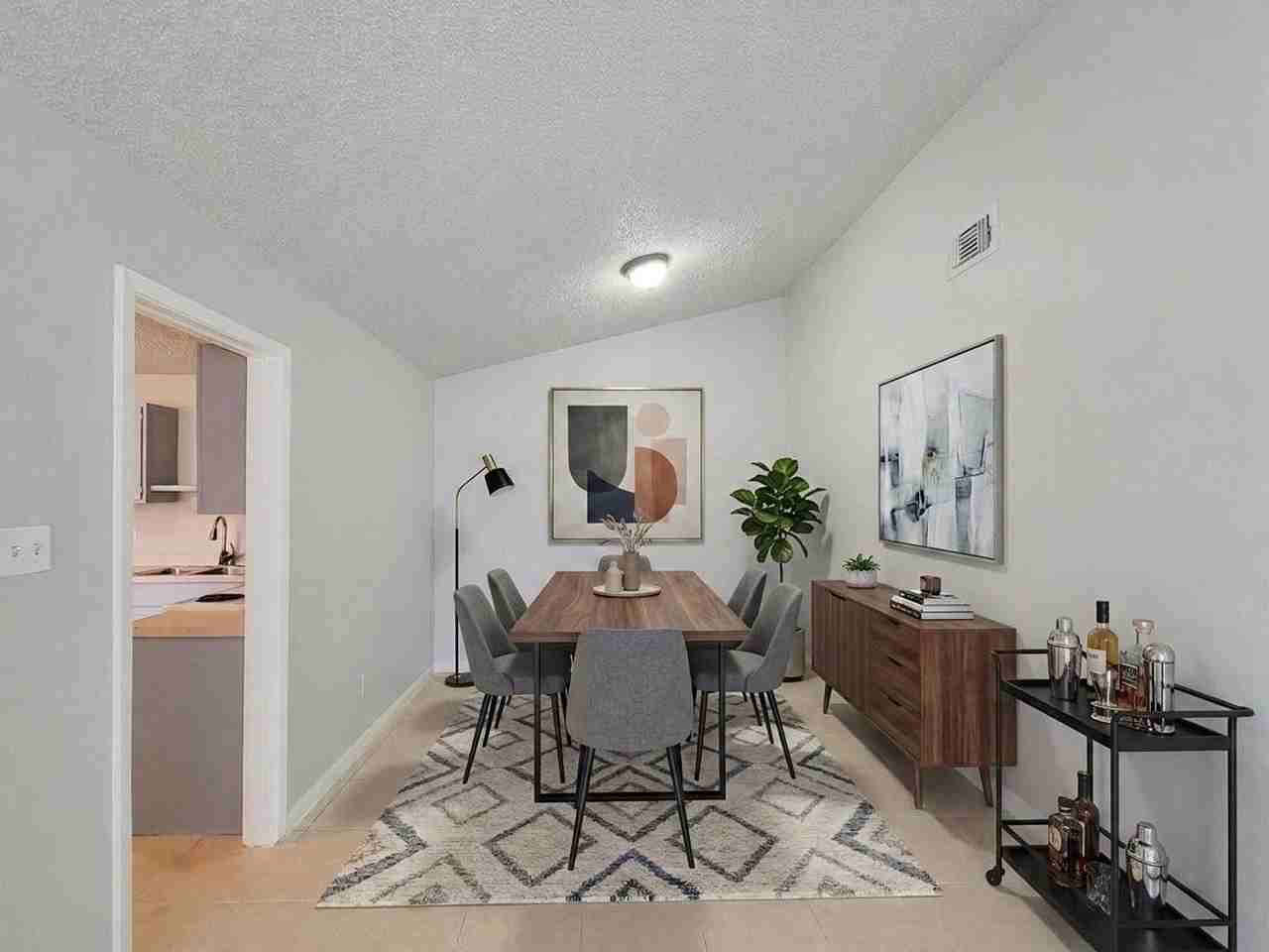 17706 Glenhagen Ct - Photo 3 of 33