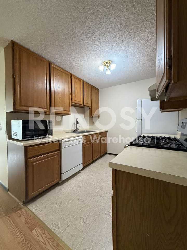1601 N Innsbruck Dr #302 - Photo 6 of 19