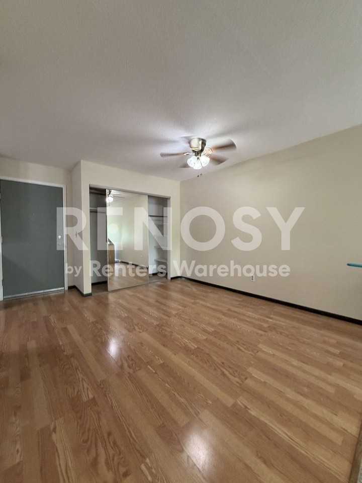 1601 N Innsbruck Dr #302 - Photo 7 of 19
